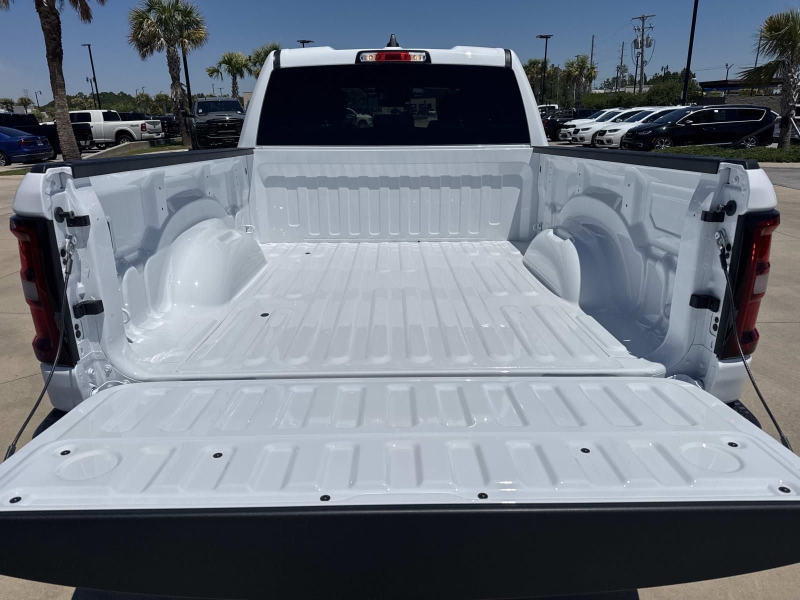2026 RAM Ram 1500 RAM 1500 TRADESMAN QUAD CAB 4X4 6'4' BOX