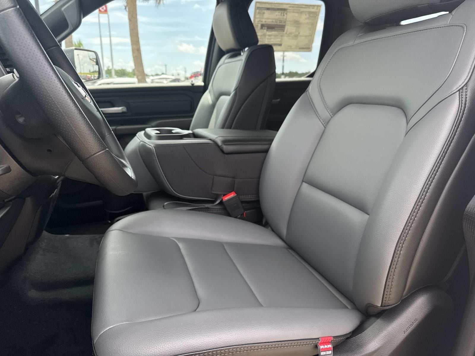 2026 RAM Ram 1500 RAM 1500 TRADESMAN QUAD CAB 4X4 6'4' BOX