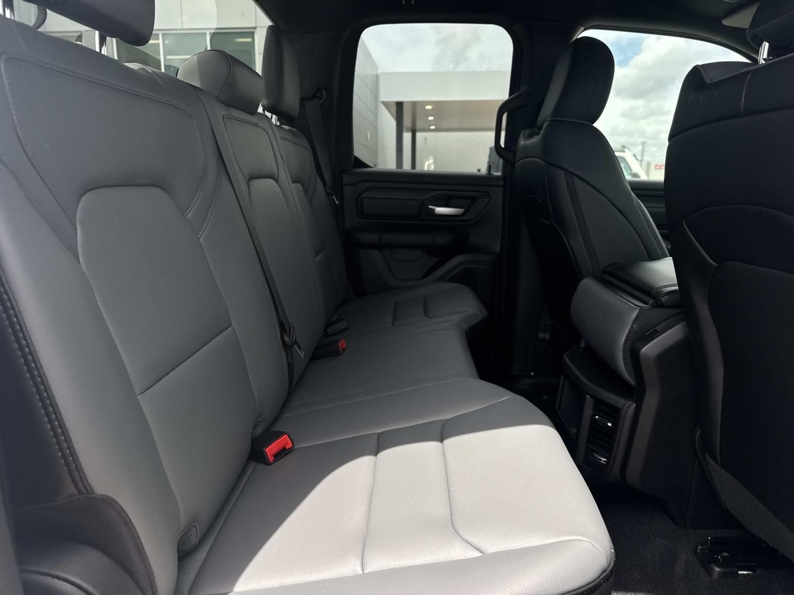 2026 RAM Ram 1500 RAM 1500 TRADESMAN QUAD CAB 4X4 6'4' BOX