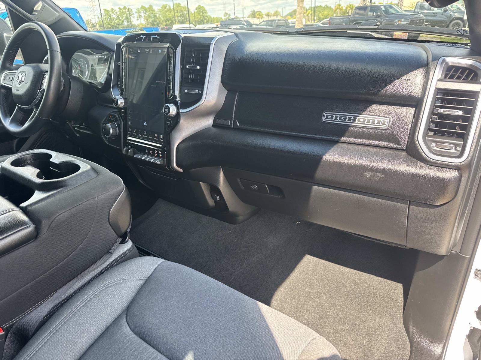 2024 RAM 1500 Big Horn Crew Cab 4x4 5'7' Box