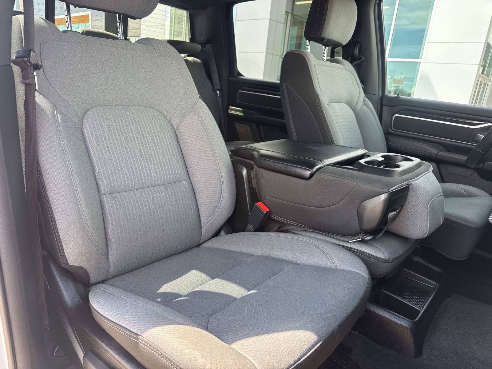 2024 RAM 1500 Big Horn Crew Cab 4x4 5'7' Box