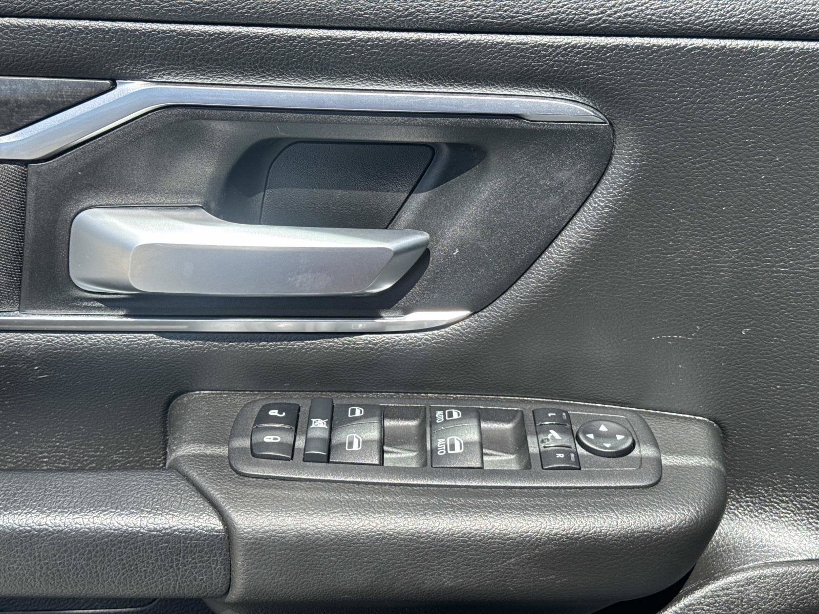 2024 RAM 1500 Big Horn Crew Cab 4x4 5'7' Box