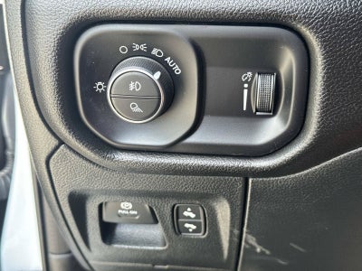 2024 RAM 1500 Big Horn Crew Cab 4x4 5'7' Box