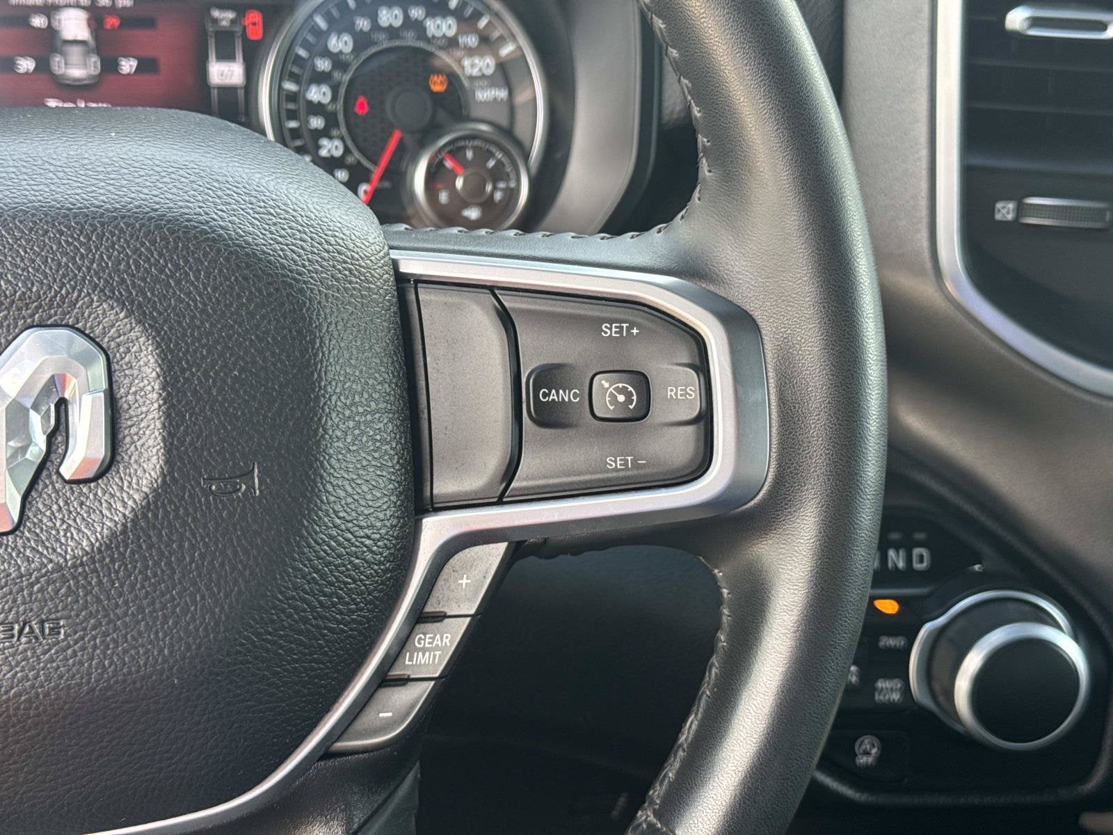 2024 RAM 1500 Big Horn Crew Cab 4x4 5'7' Box