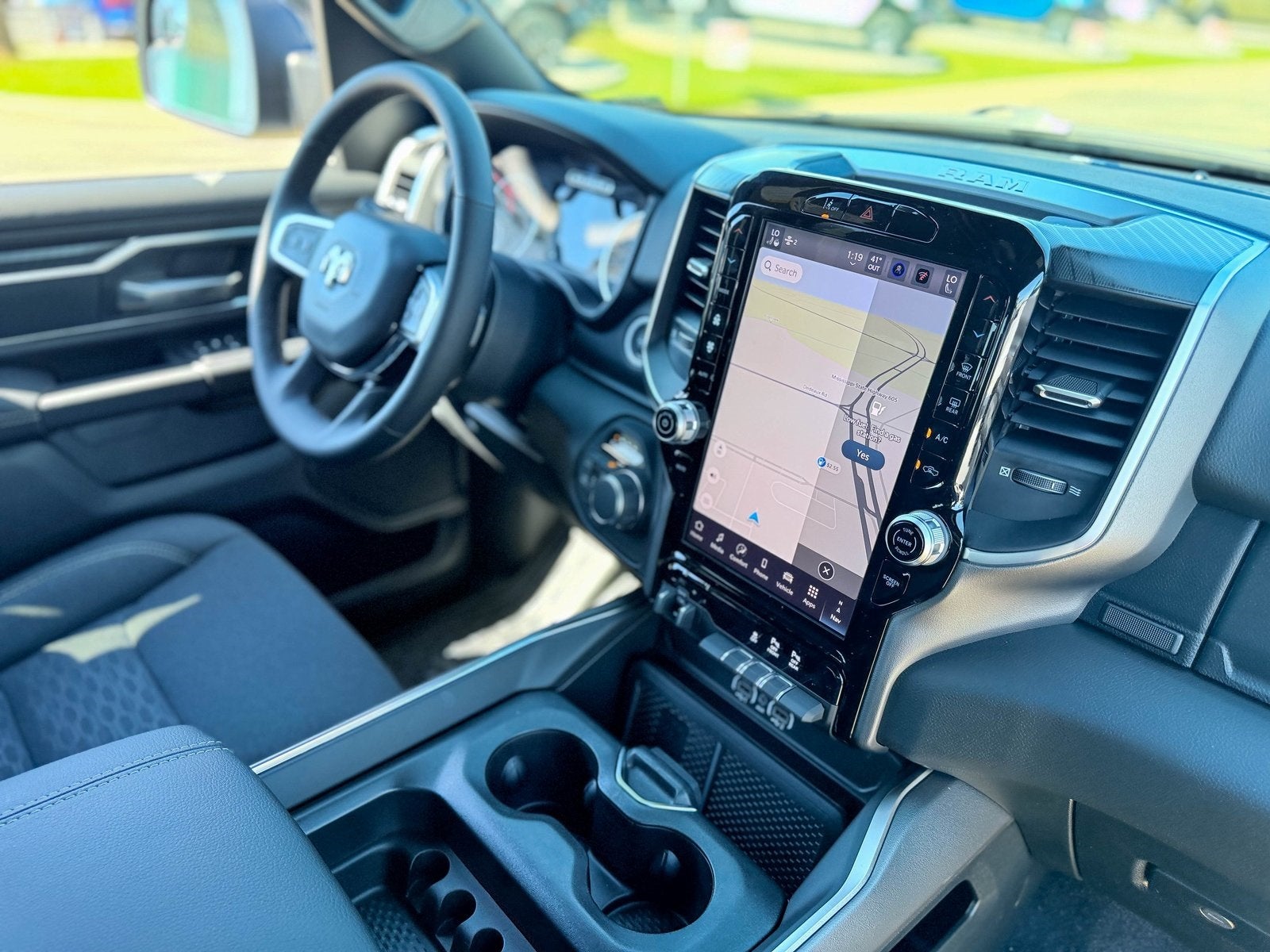 2025 RAM Ram 1500 RAM 1500 BIG HORN CREW CAB 4X4 5'7' BOX