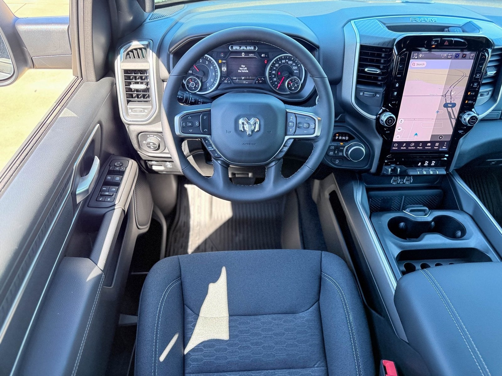 2025 RAM Ram 1500 RAM 1500 BIG HORN CREW CAB 4X4 5'7' BOX