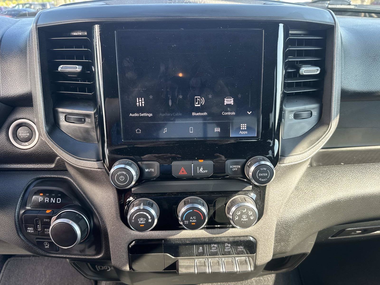 2025 RAM 1500 Tradesman Crew Cab 4x4 5'7' Box