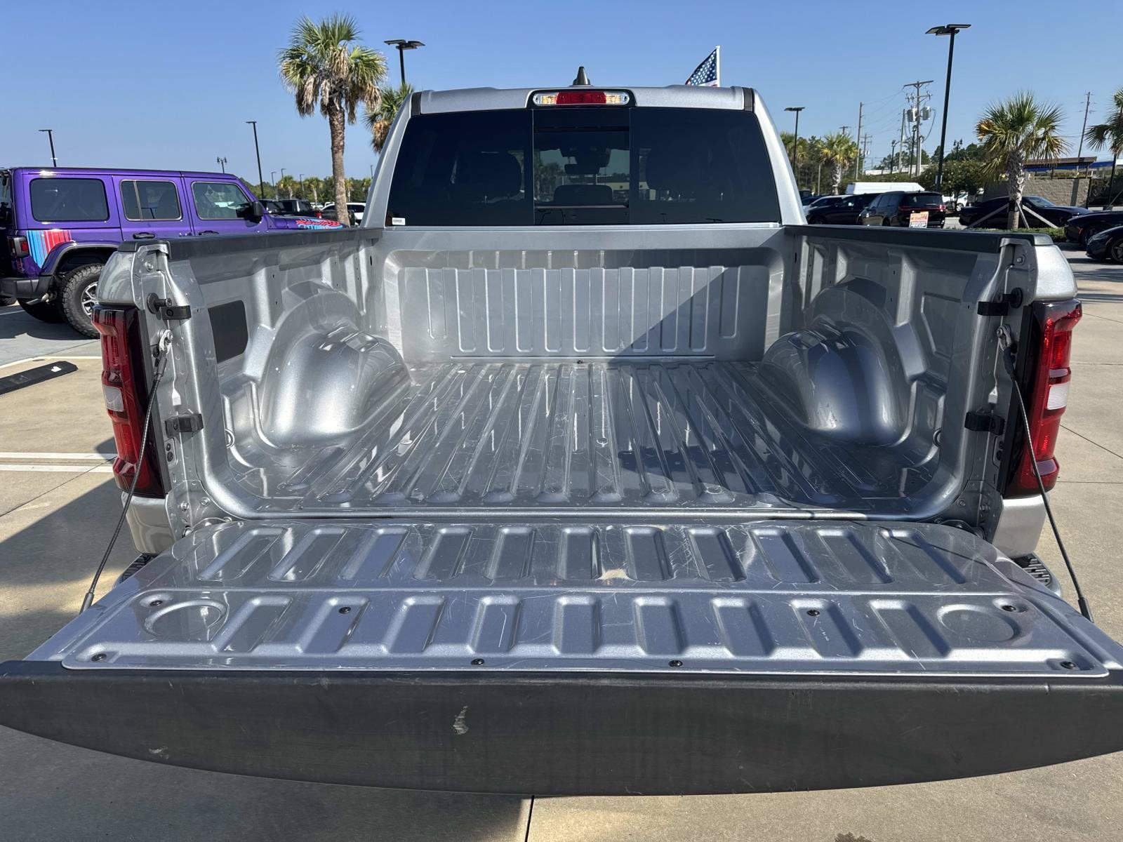2025 RAM 1500 Tradesman Crew Cab 4x4 5'7' Box