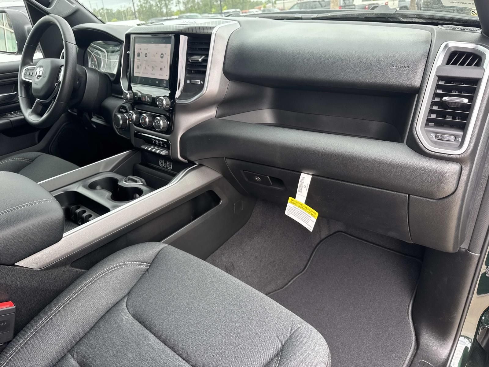 2026 RAM Ram 1500 RAM 1500 EXPRESS CREW CAB 4X4 5'7' BOX