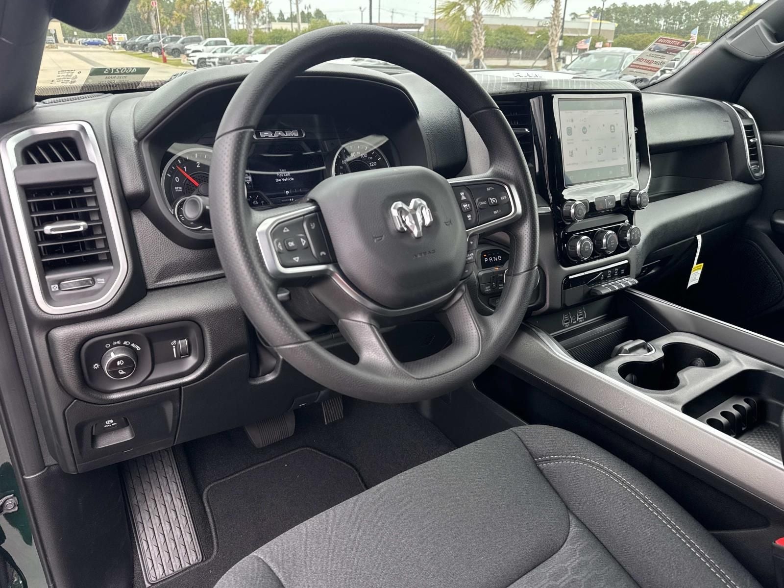 2026 RAM Ram 1500 RAM 1500 EXPRESS CREW CAB 4X4 5'7' BOX