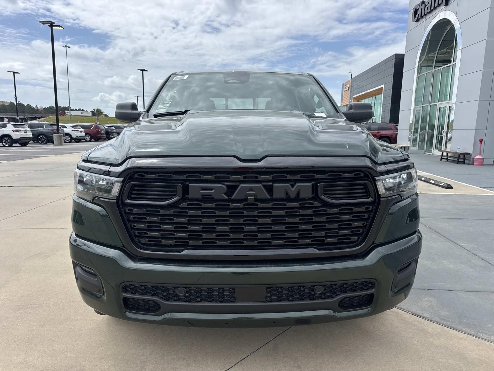 2026 RAM Ram 1500 RAM 1500 EXPRESS CREW CAB 4X4 5'7' BOX