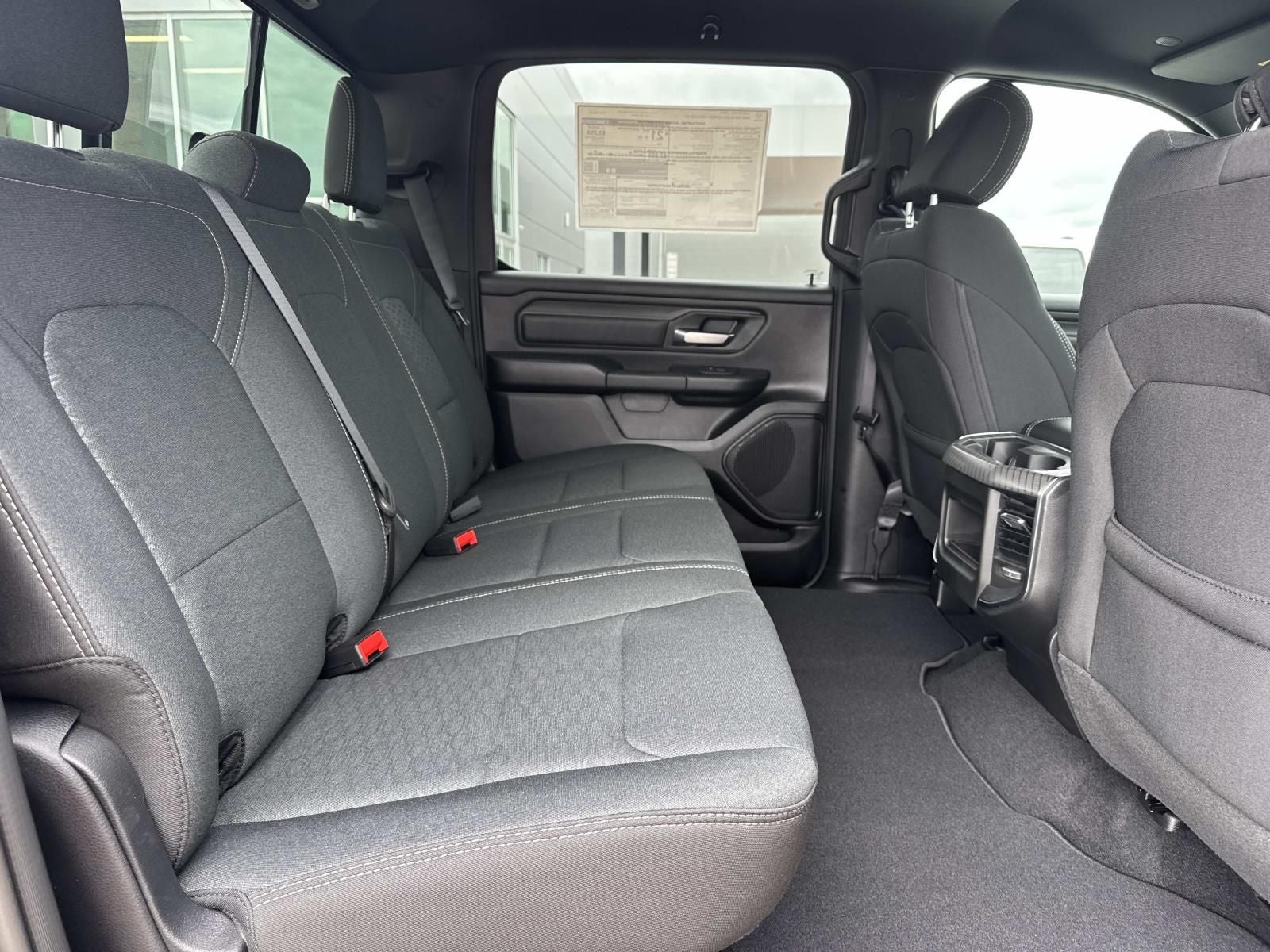 2026 RAM Ram 1500 RAM 1500 EXPRESS CREW CAB 4X4 5'7' BOX