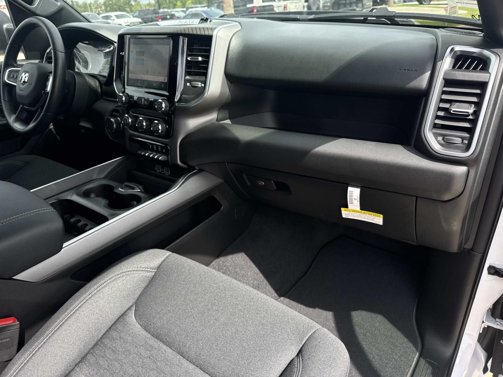 2026 RAM Ram 1500 RAM 1500 EXPRESS CREW CAB 4X4 5'7' BOX