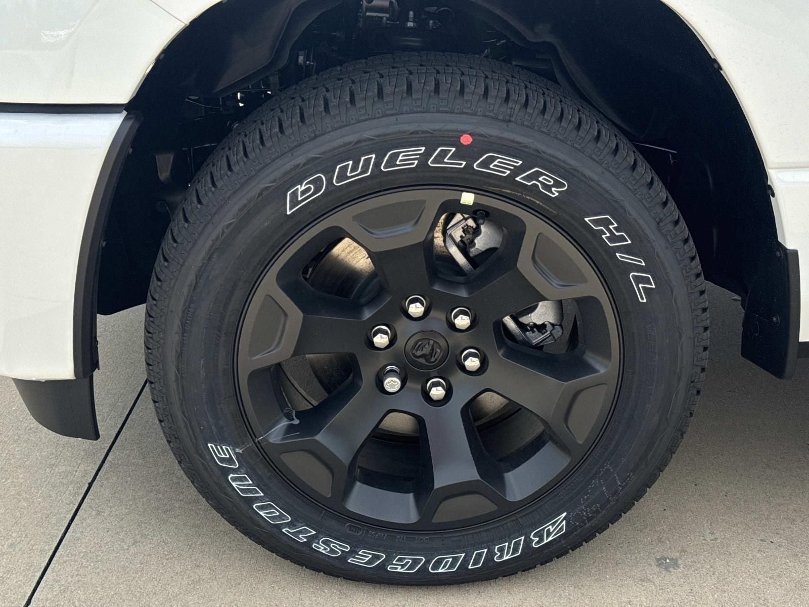 2026 RAM Ram 1500 RAM 1500 EXPRESS CREW CAB 4X4 5'7' BOX