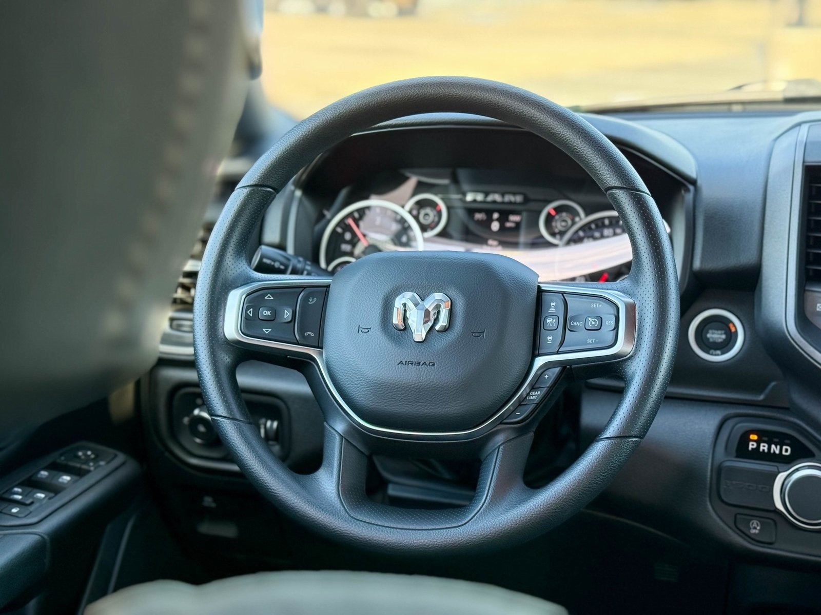 2026 RAM Ram 1500 RAM 1500 TRADESMAN QUAD CAB 4X2 6'4' BOX