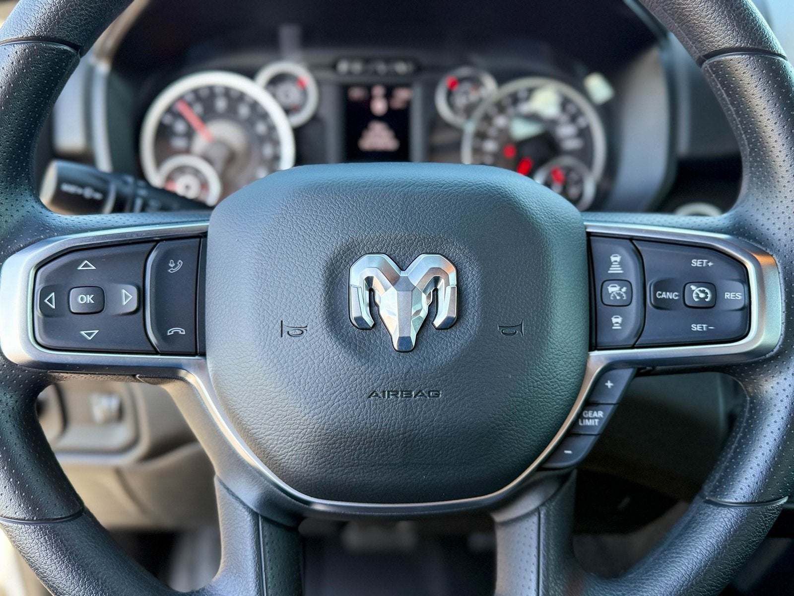 2026 RAM Ram 1500 RAM 1500 TRADESMAN QUAD CAB 4X2 6'4' BOX