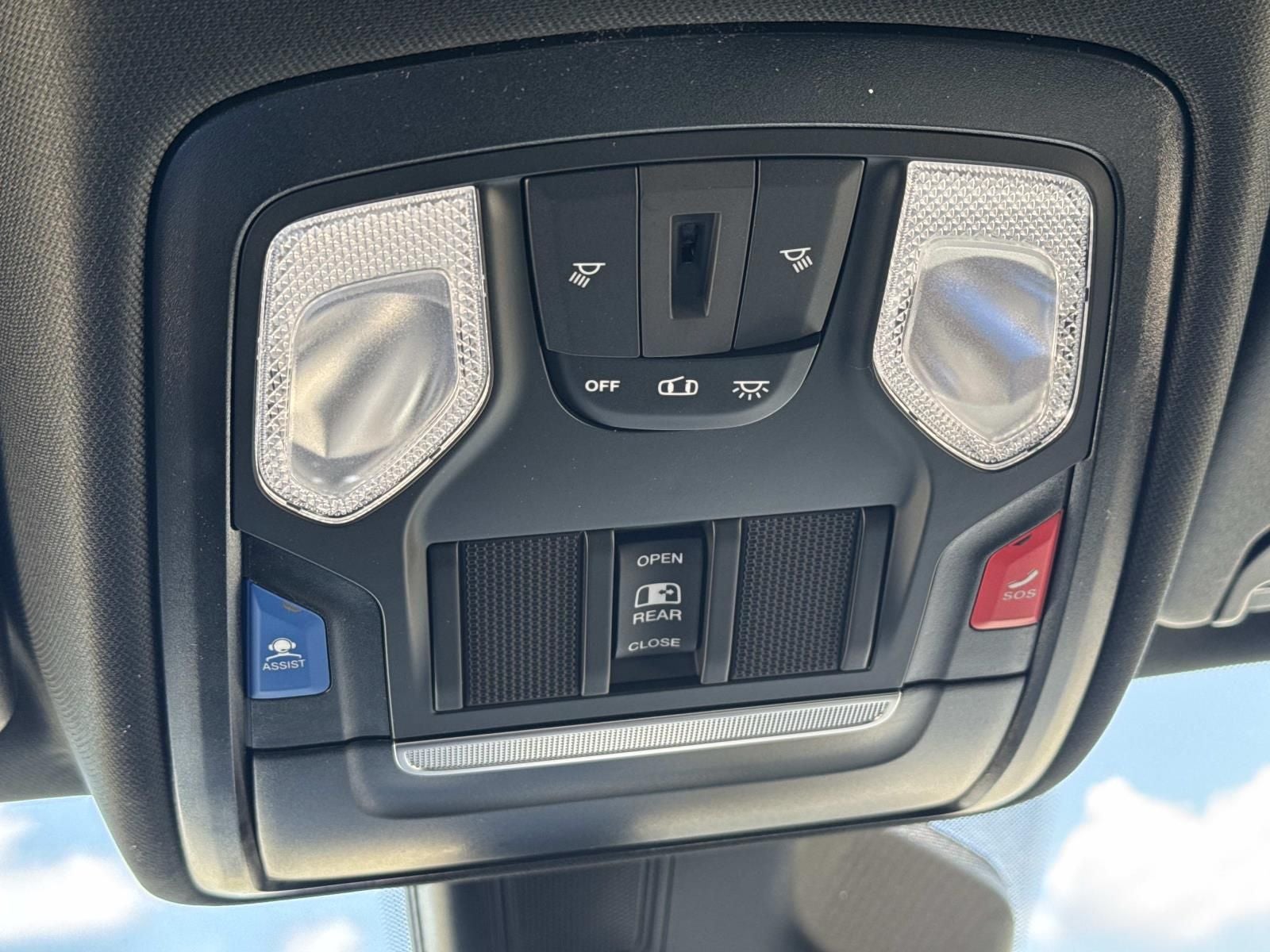 2026 RAM 1500 RAM 1500 EXPRESS QUAD CAB 4X2 6'4' BOX