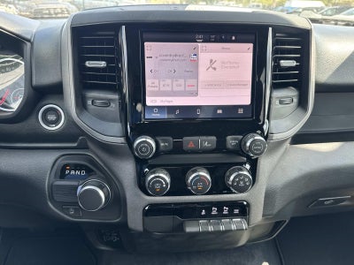 2026 RAM 1500 RAM 1500 EXPRESS QUAD CAB 4X2 6'4' BOX