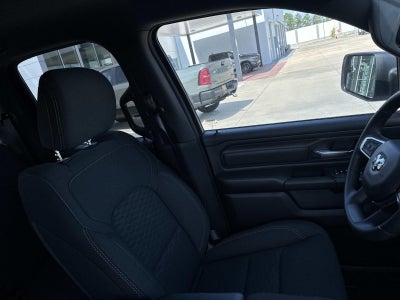 2026 RAM 1500 RAM 1500 EXPRESS QUAD CAB 4X2 6'4' BOX