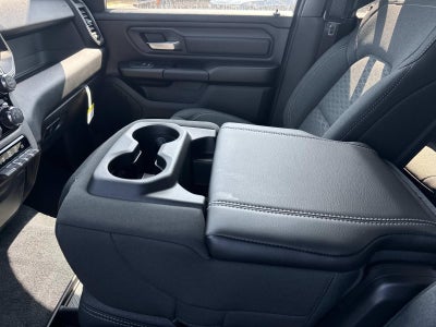 2026 RAM 1500 RAM 1500 EXPRESS QUAD CAB 4X2 6'4' BOX