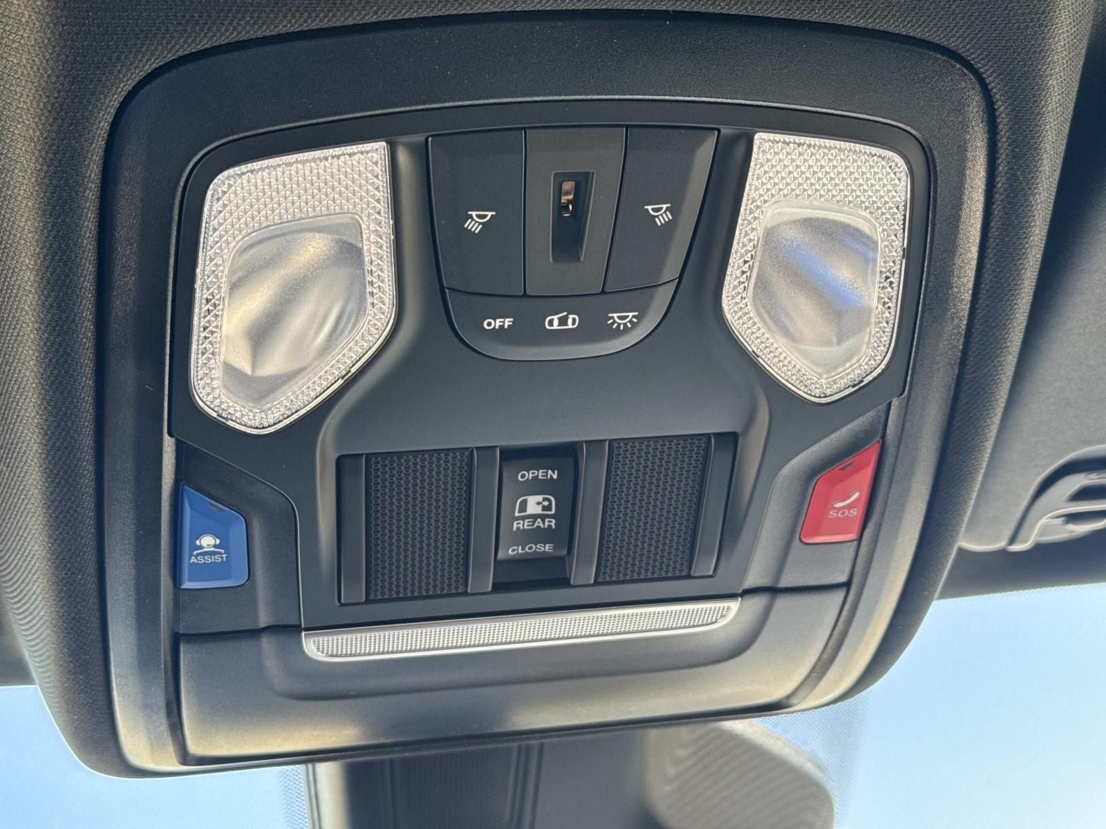 2026 RAM 1500 RAM 1500 EXPRESS QUAD CAB 4X2 6'4' BOX