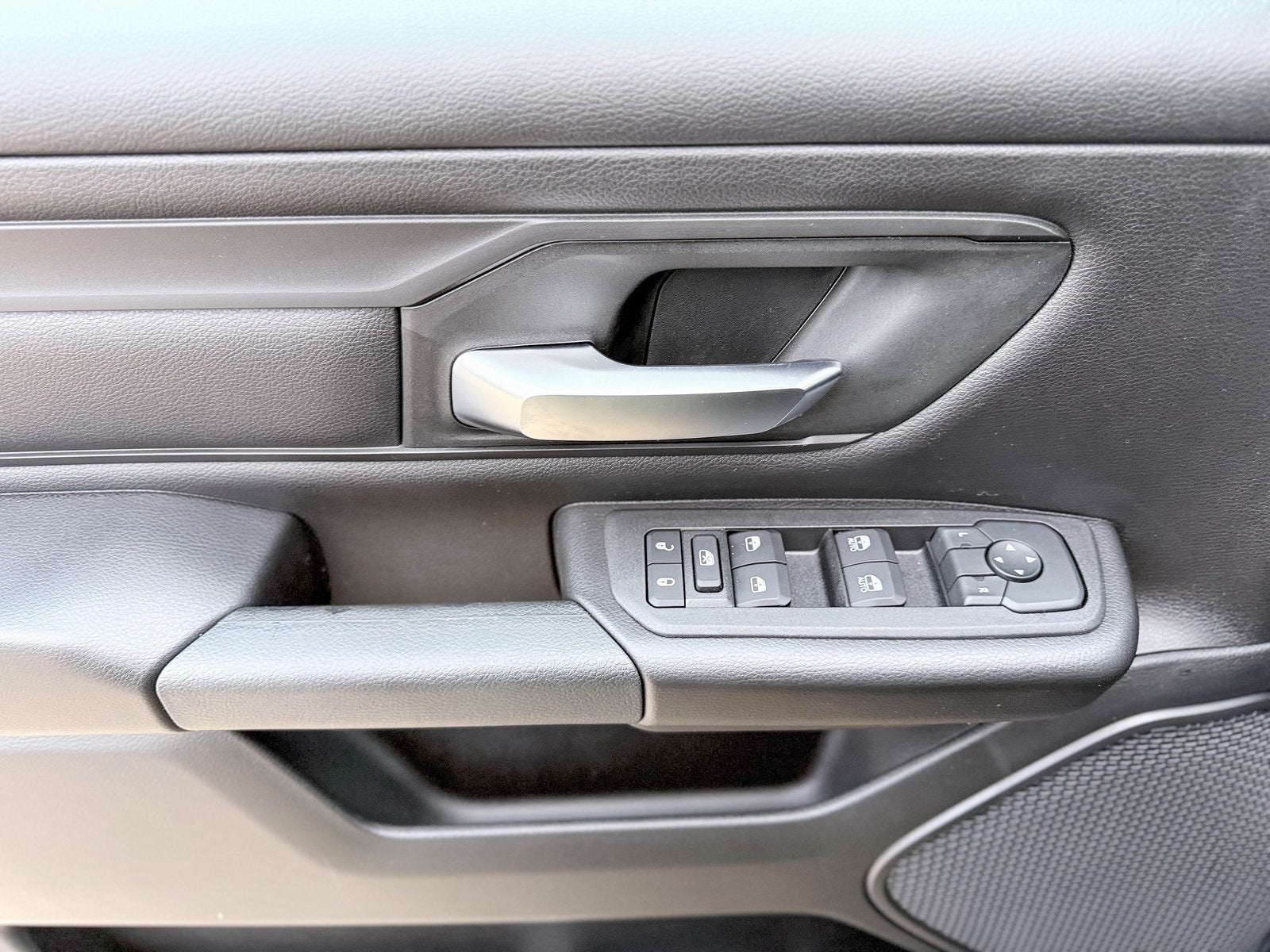 2026 RAM Ram 1500 RAM 1500 EXPRESS QUAD CAB 4X2 6'4' BOX