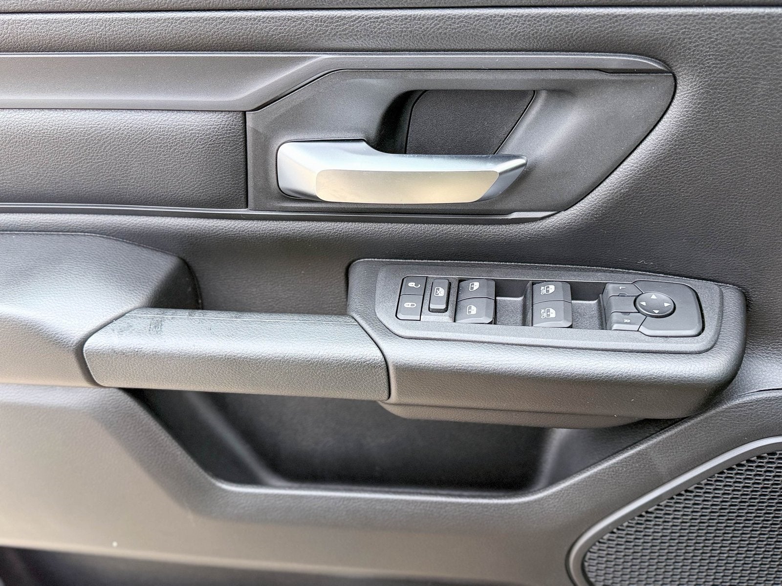 2026 RAM Ram 1500 RAM 1500 EXPRESS QUAD CAB 4X2 6'4' BOX