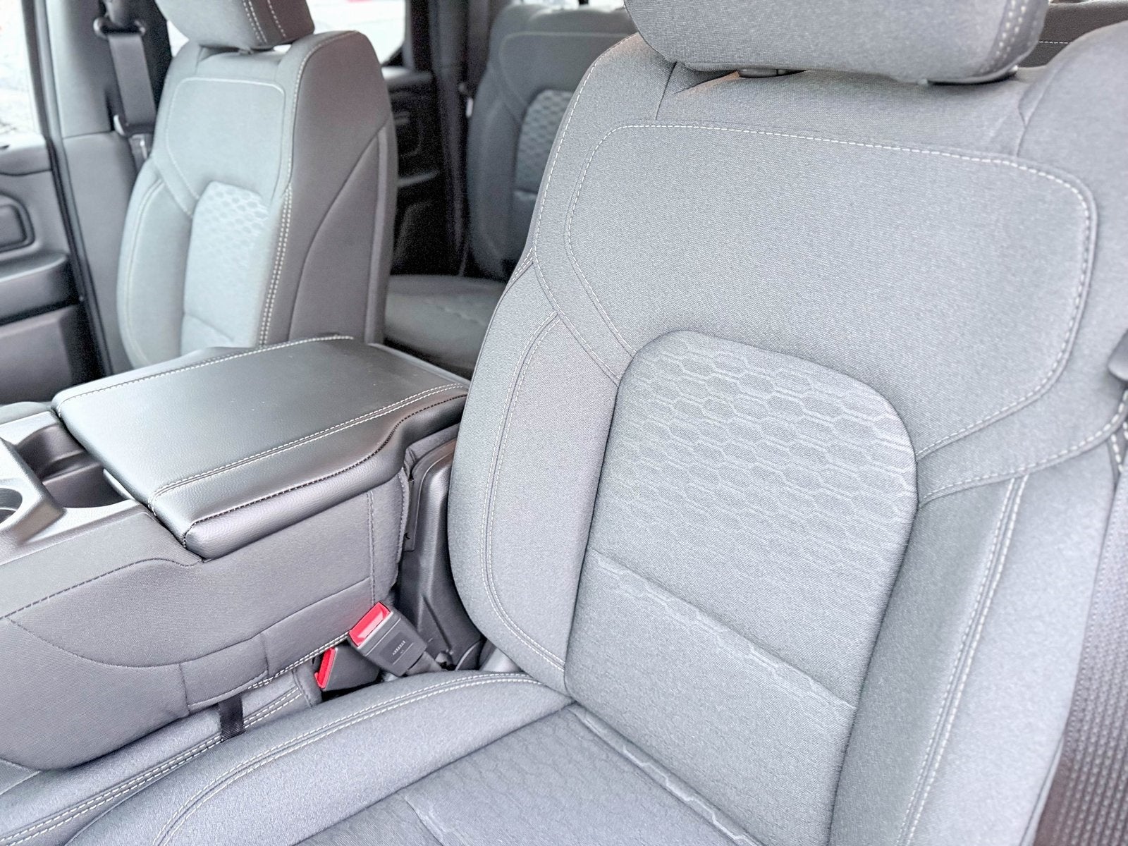 2026 RAM Ram 1500 RAM 1500 EXPRESS QUAD CAB 4X2 6'4' BOX