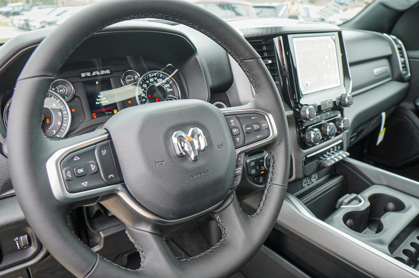 2025 RAM Ram 1500 RAM 1500 BIG HORN CREW CAB 4X4 5'7' BOX