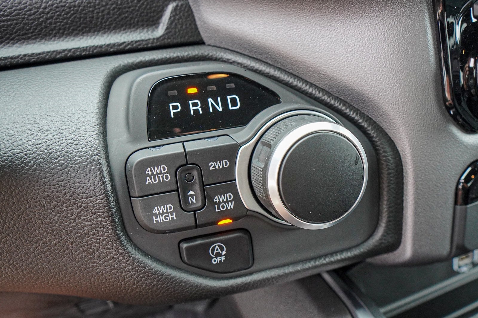 2025 RAM Ram 1500 RAM 1500 BIG HORN CREW CAB 4X4 5'7' BOX