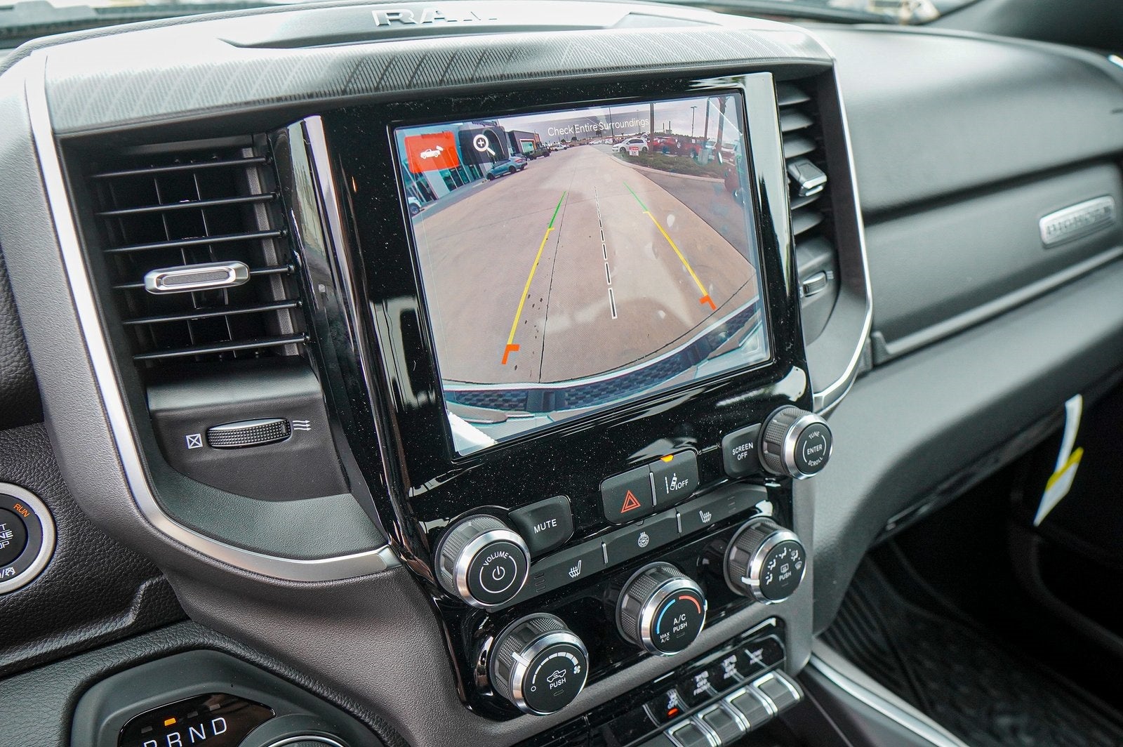 2025 RAM Ram 1500 RAM 1500 BIG HORN CREW CAB 4X4 5'7' BOX