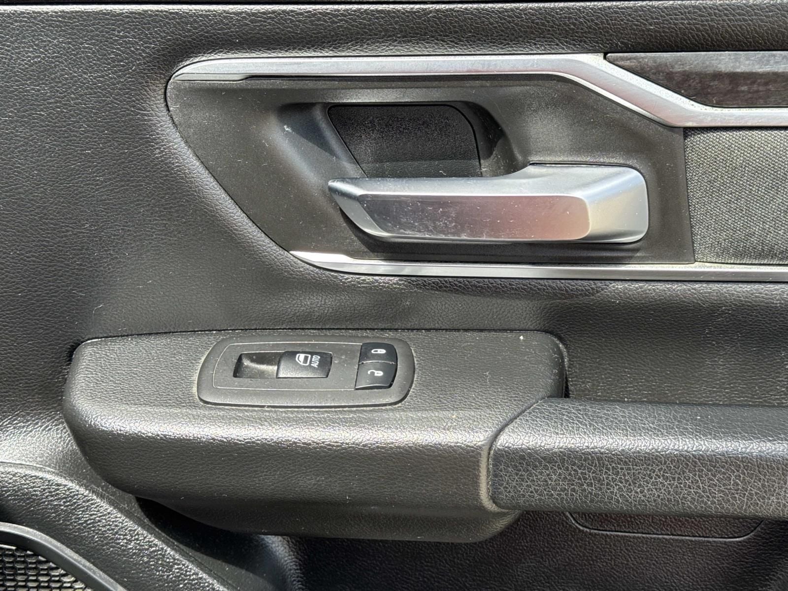 2019 RAM 1500 Big Horn/Lone Star Crew Cab 4x4 5'7' Box