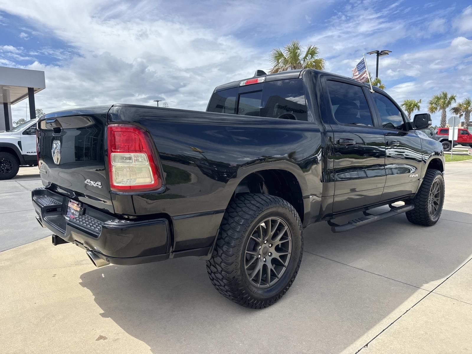2019 RAM 1500 Big Horn/Lone Star Crew Cab 4x4 5'7' Box