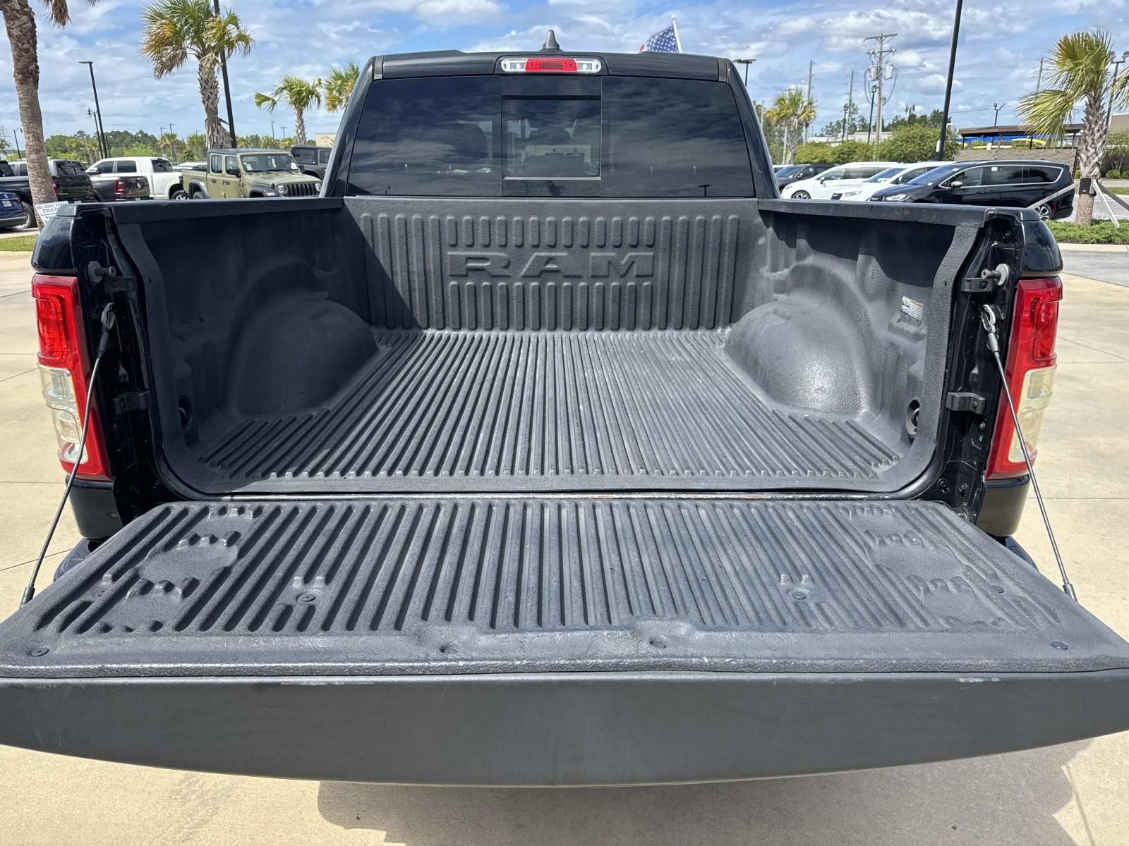 2019 RAM 1500 Big Horn/Lone Star Crew Cab 4x4 5'7' Box