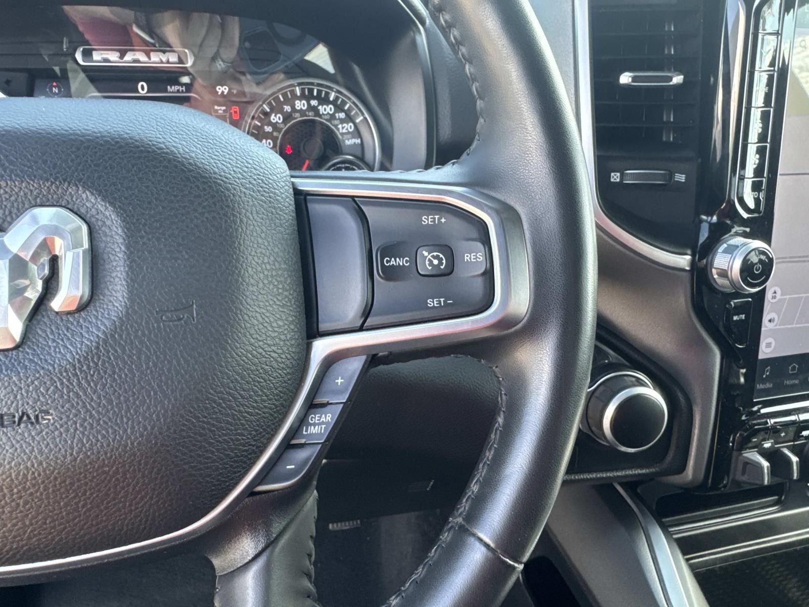 2024 RAM 1500 Big Horn Crew Cab 4x4 5'7' Box