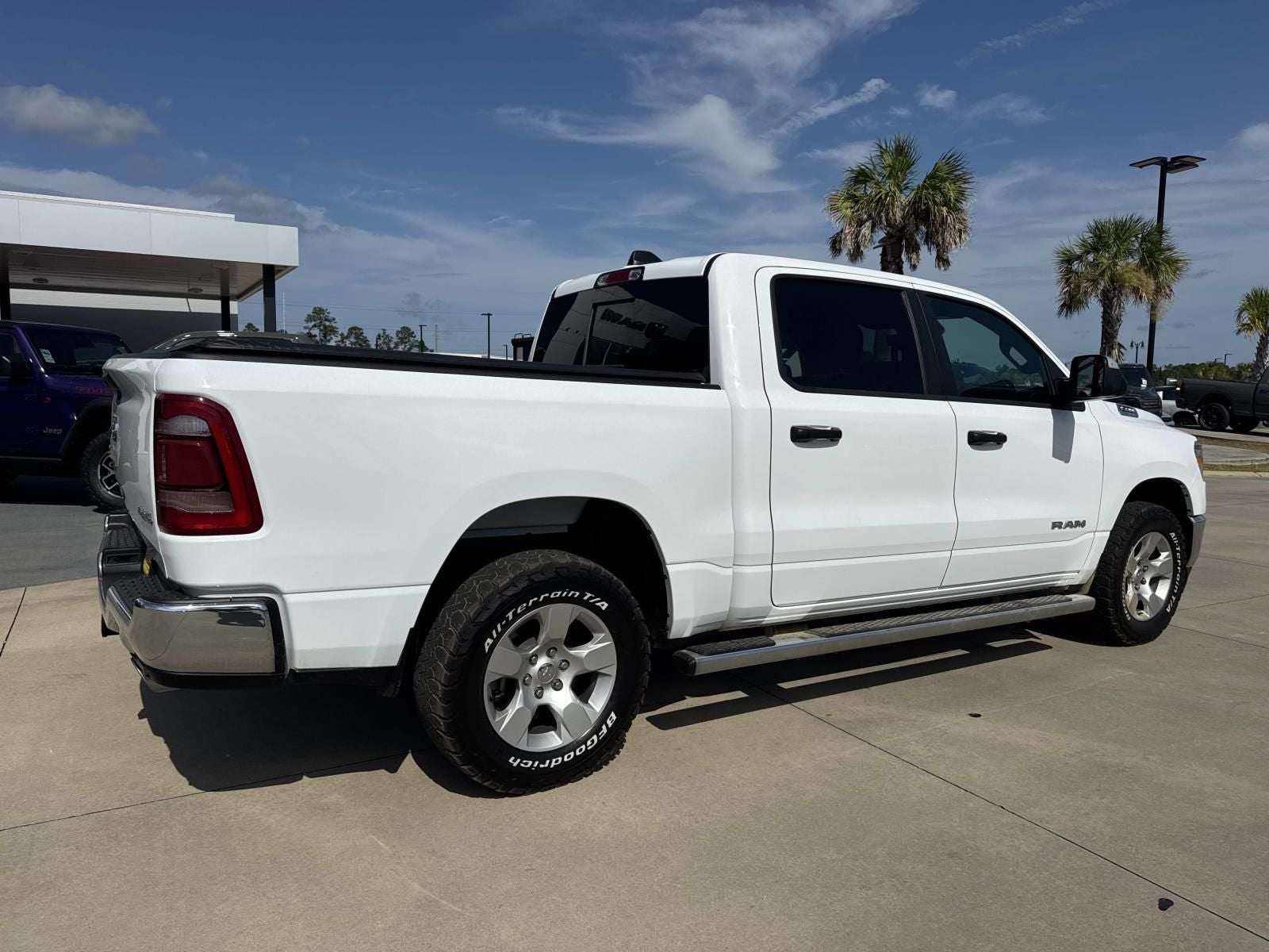 2024 RAM 1500 Big Horn Crew Cab 4x4 5'7' Box