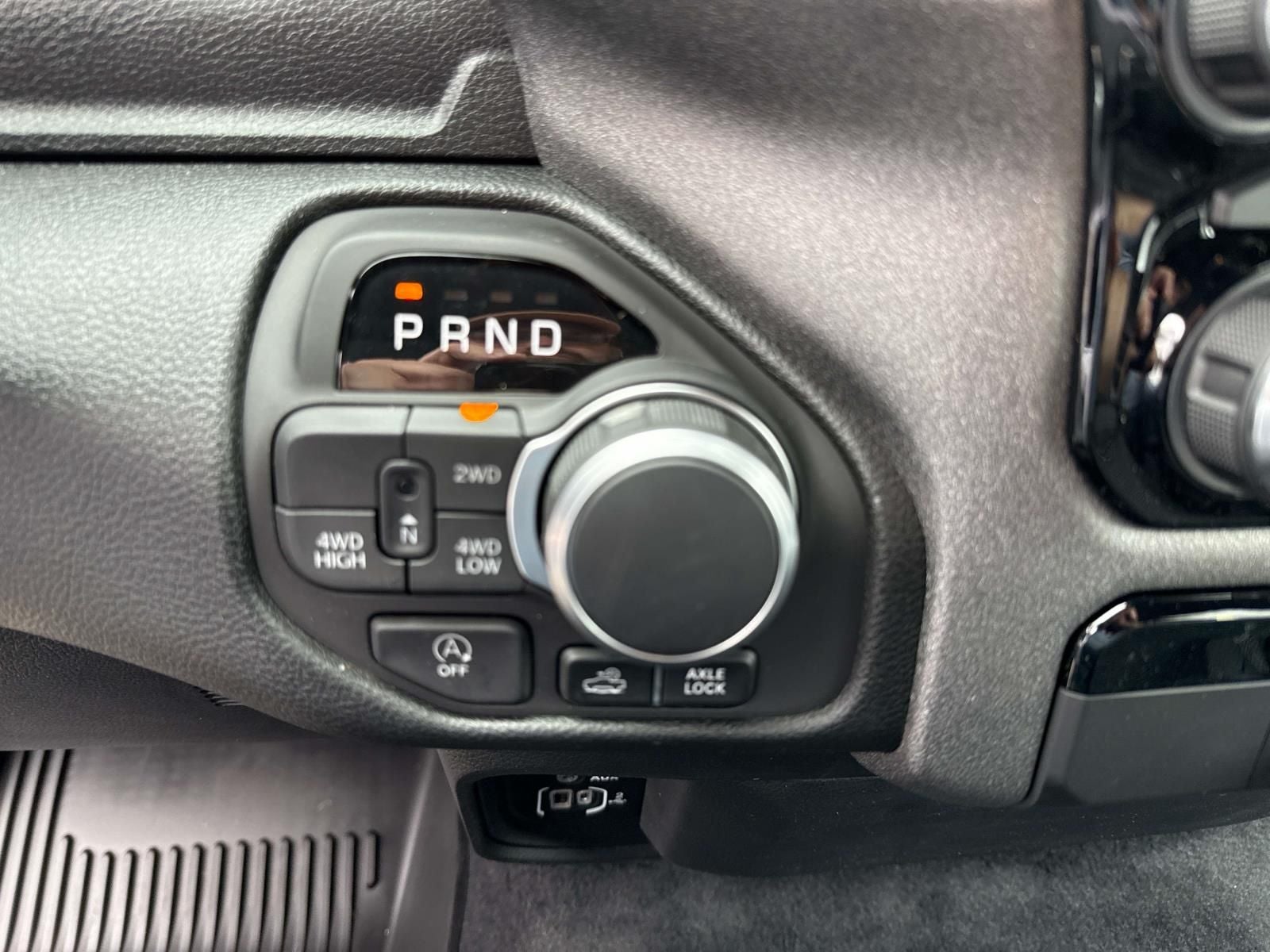 2026 RAM Ram 1500 RAM 1500 WARLOCK CREW CAB 4X4 5'7' BOX