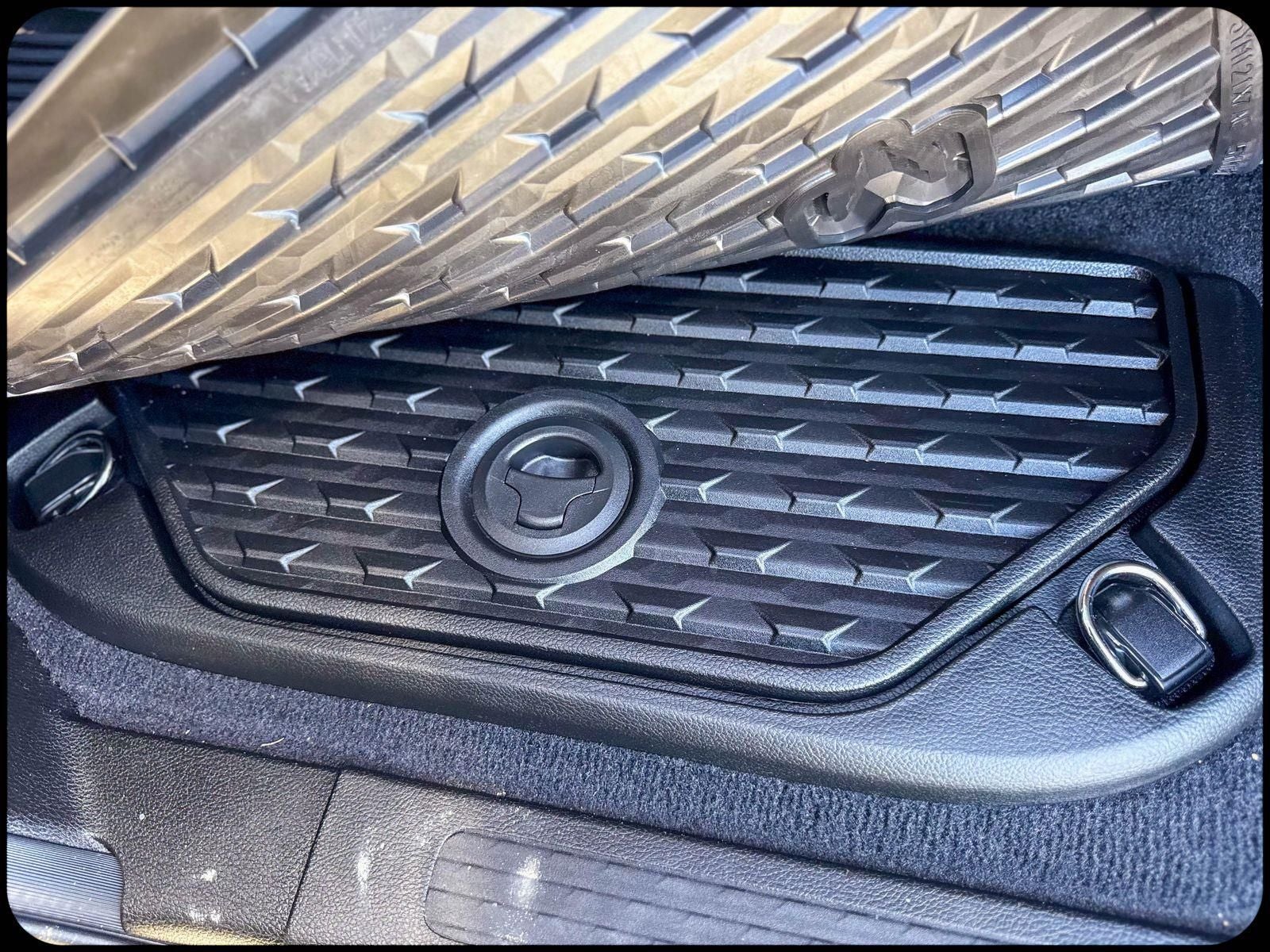 2025 RAM 1500 Warlock Crew Cab 4x4 5'7' Box