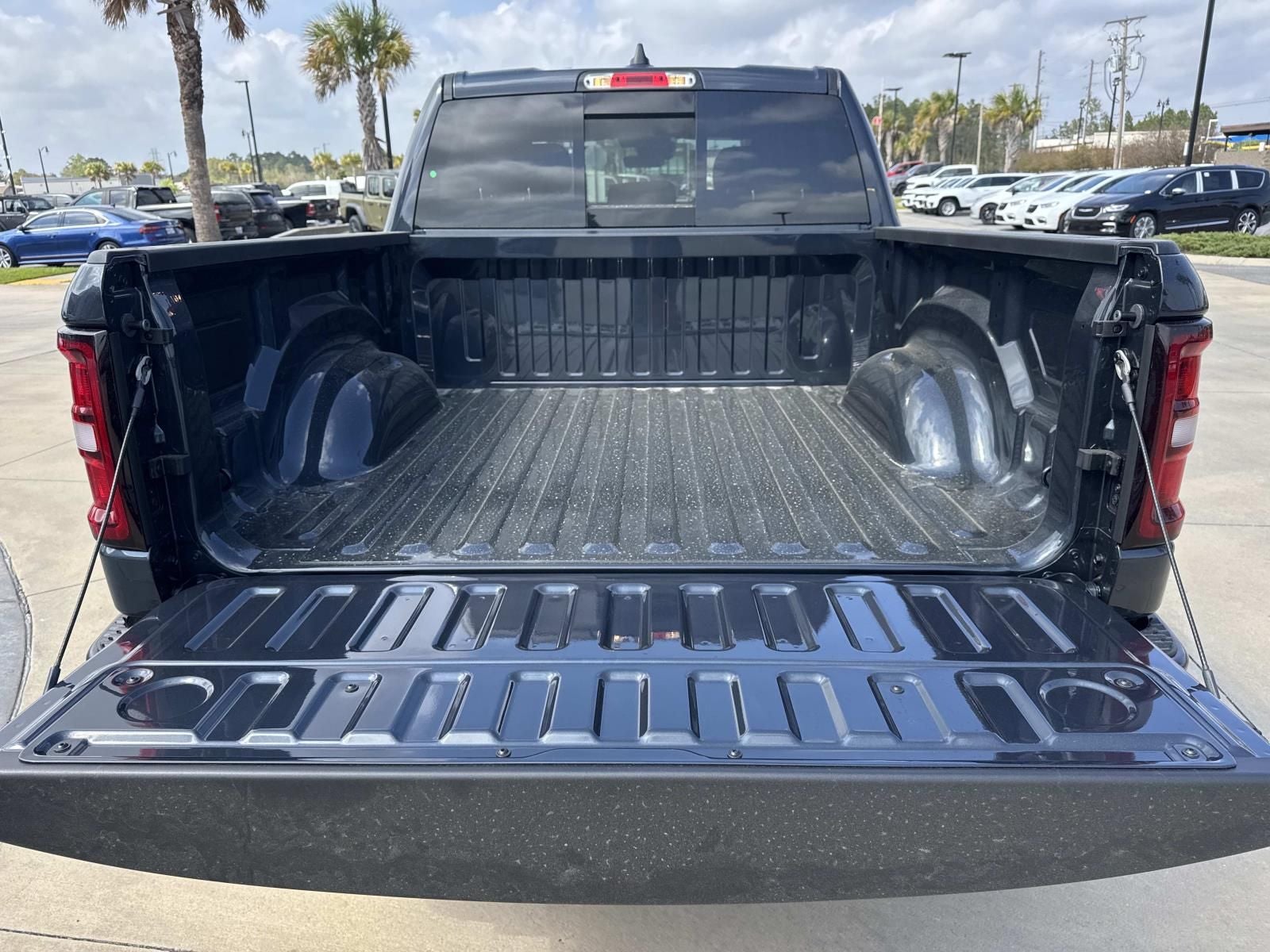 2026 RAM Ram 1500 RAM 1500 WARLOCK CREW CAB 4X4 5'7' BOX
