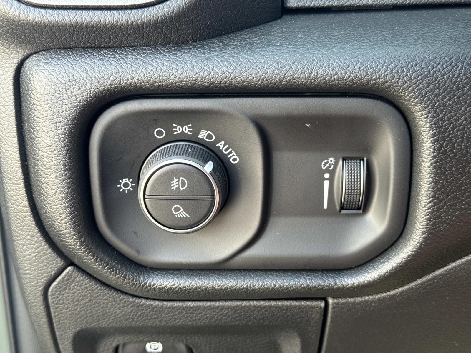 2026 RAM Ram 1500 RAM 1500 WARLOCK CREW CAB 4X4 5'7' BOX