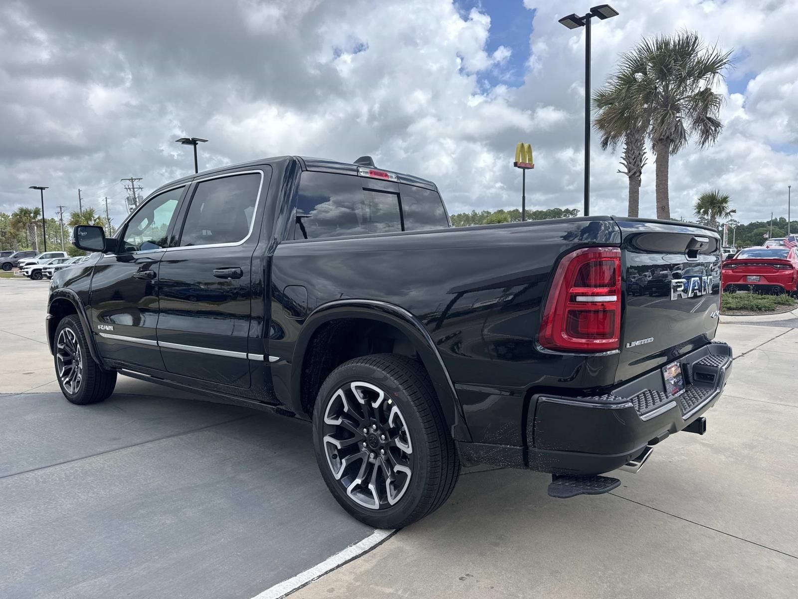 2026 RAM Ram 1500 RAM 1500 LIMITED CREW CAB 4X4 5'7' BOX