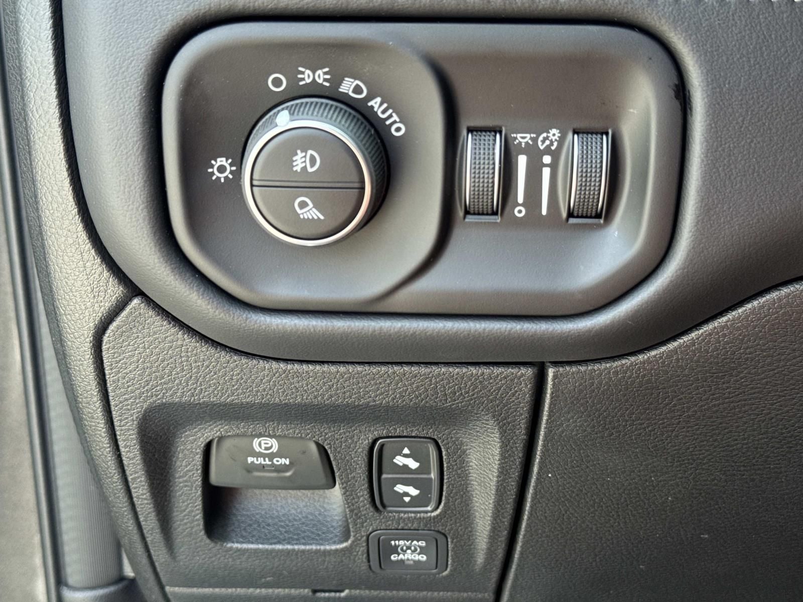 2026 RAM Ram 1500 RAM 1500 LIMITED CREW CAB 4X4 5'7' BOX