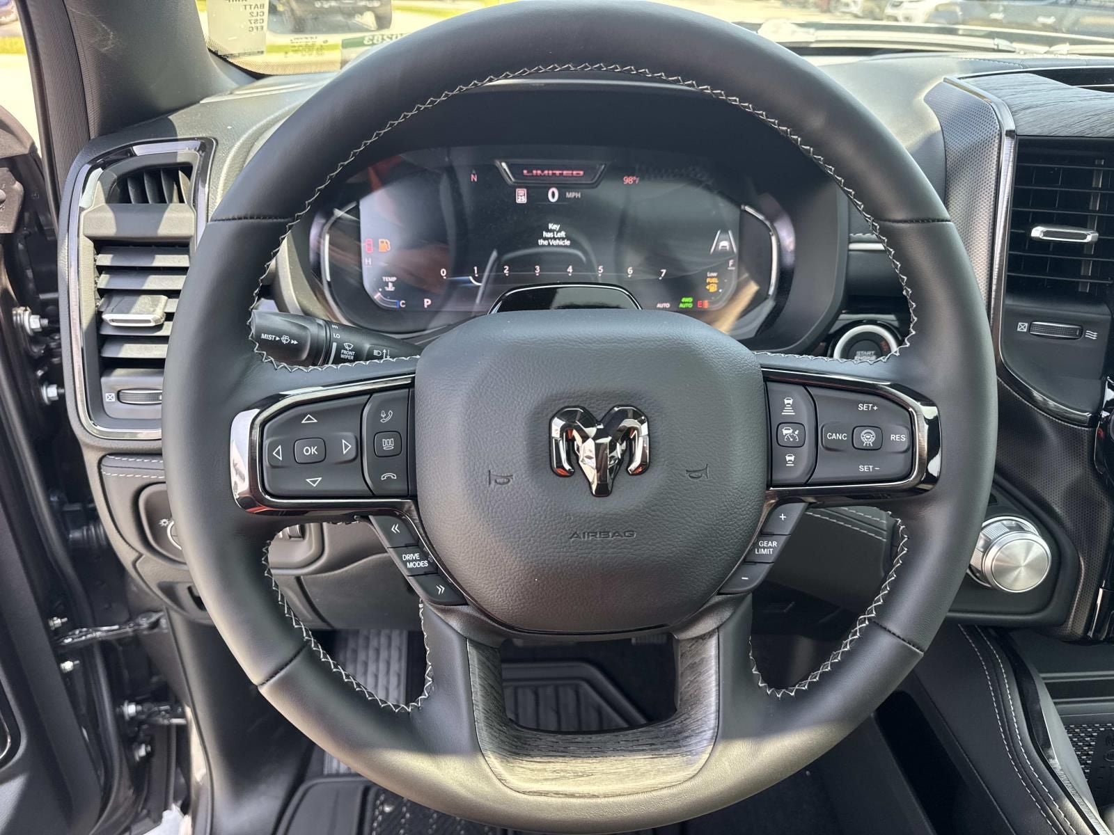 2026 RAM Ram 1500 RAM 1500 LIMITED CREW CAB 4X4 5'7' BOX