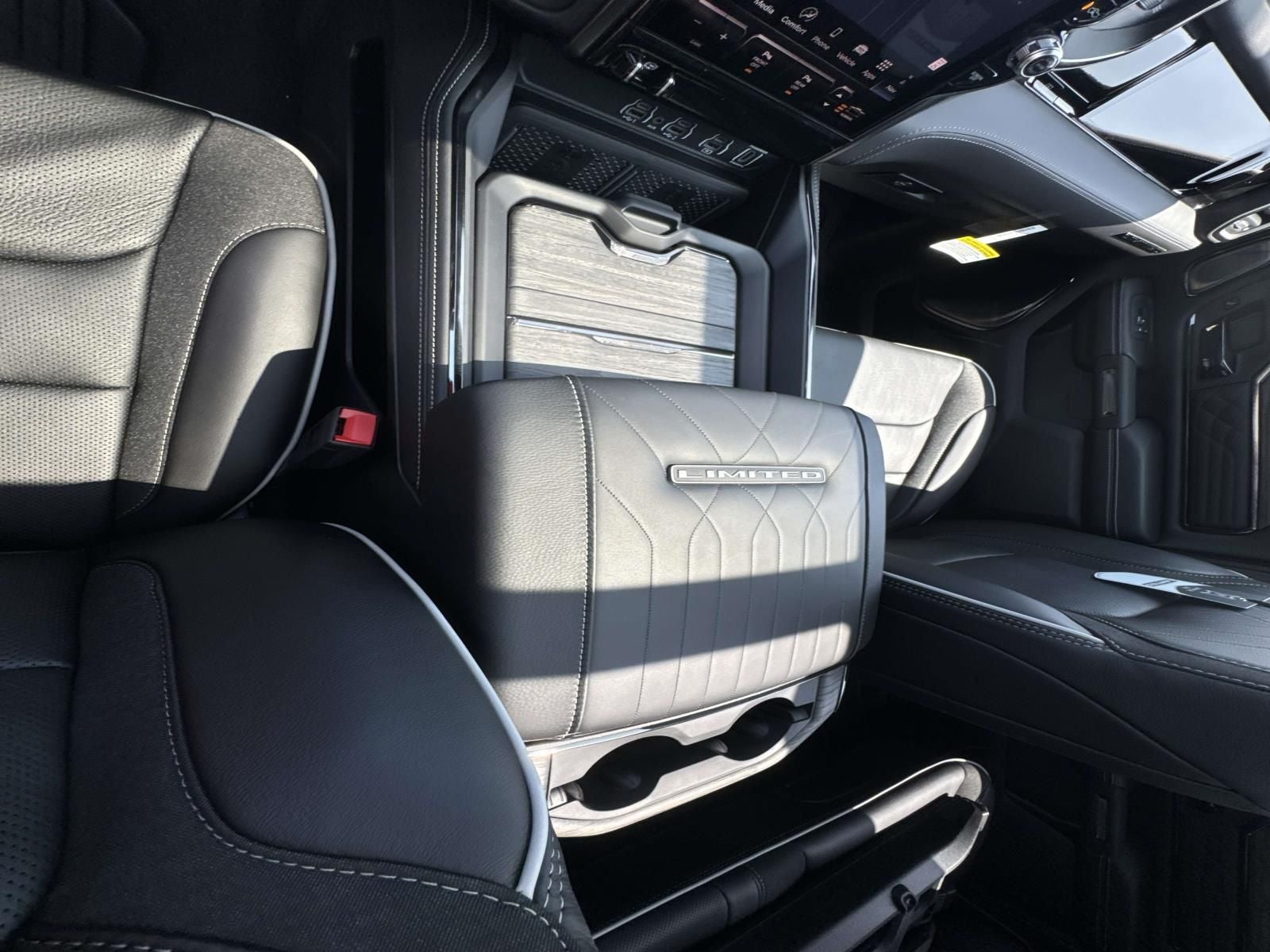 2026 RAM Ram 1500 RAM 1500 LIMITED CREW CAB 4X4 5'7' BOX