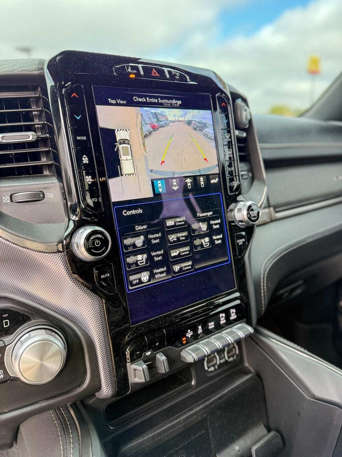 2020 RAM 1500 Limited Crew Cab 4x4 5'7' Box