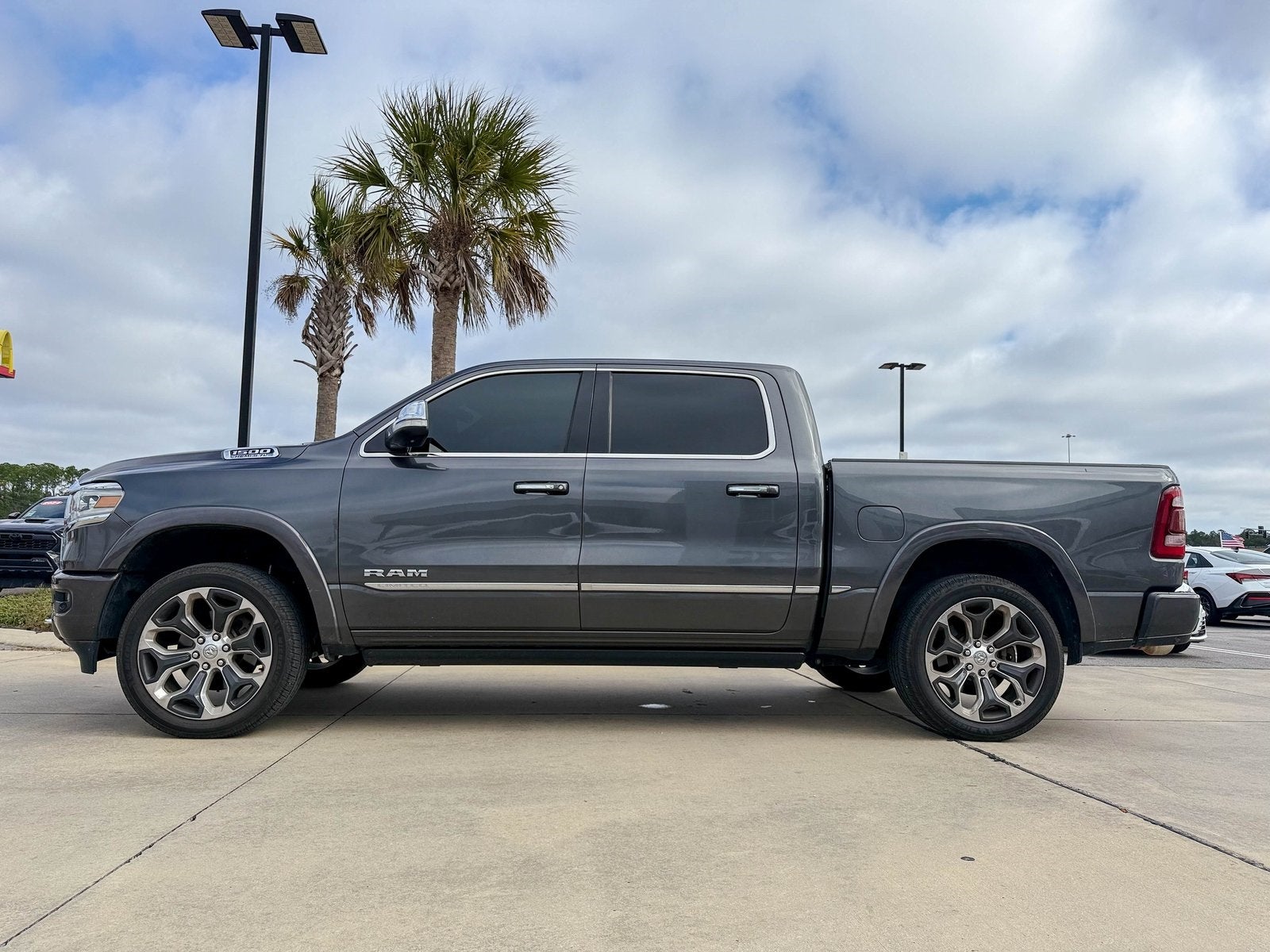 2020 RAM 1500 Limited Crew Cab 4x4 5'7' Box