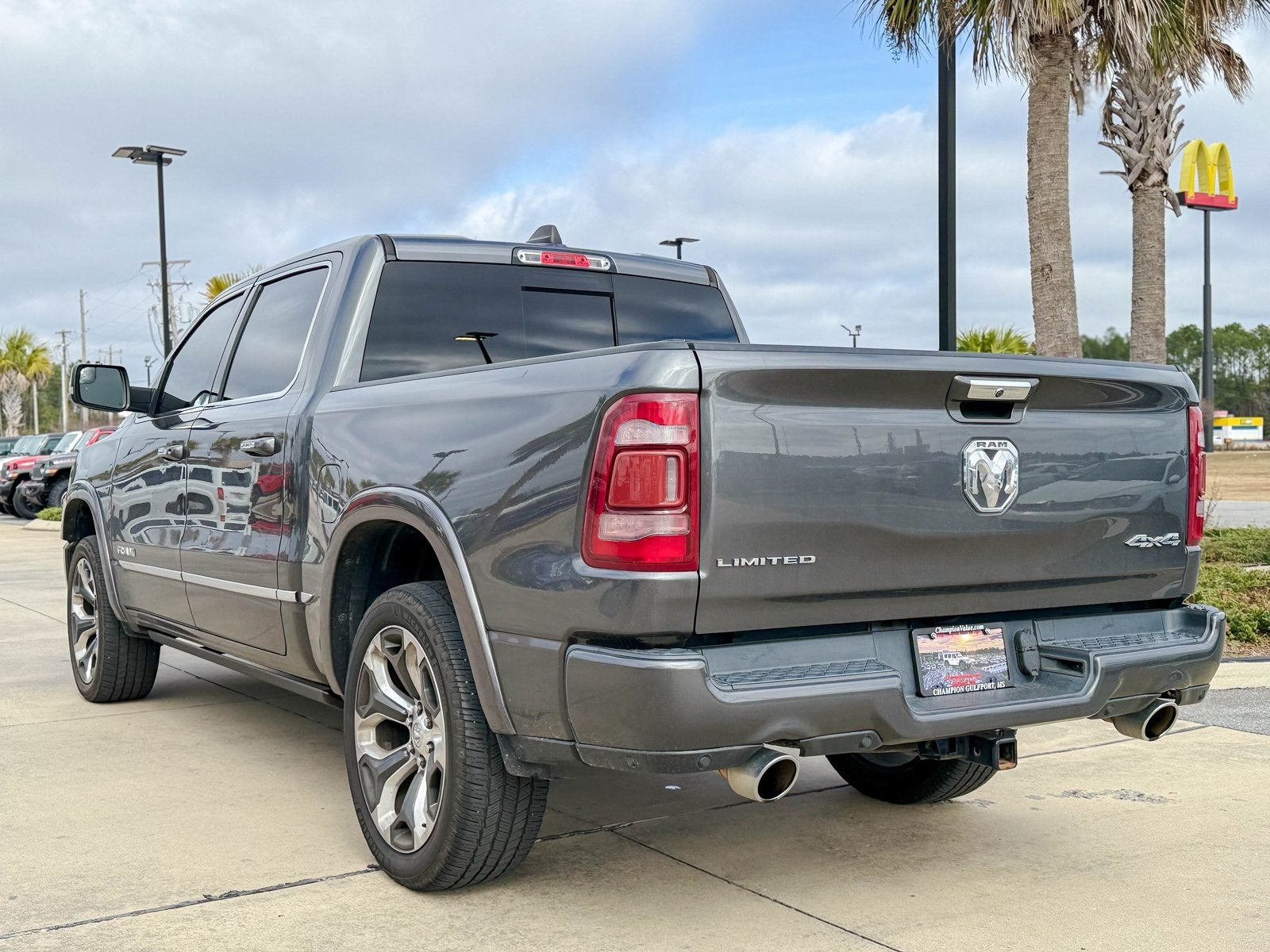 2020 RAM 1500 Limited Crew Cab 4x4 5'7' Box