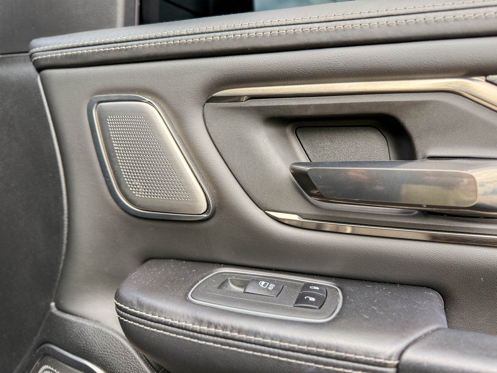 2020 RAM 1500 Limited Crew Cab 4x4 5'7' Box