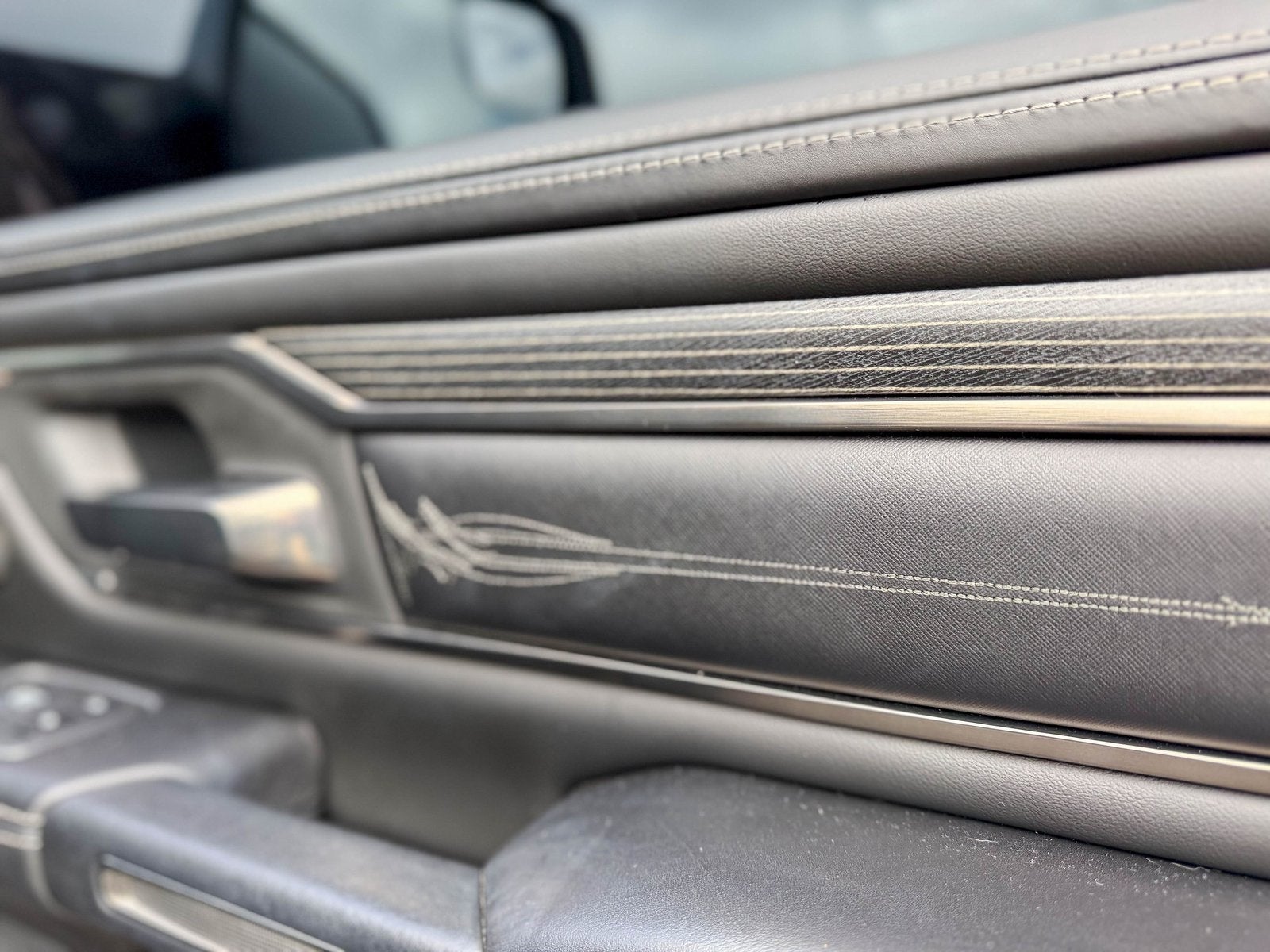 2020 RAM 1500 Limited Crew Cab 4x4 5'7' Box