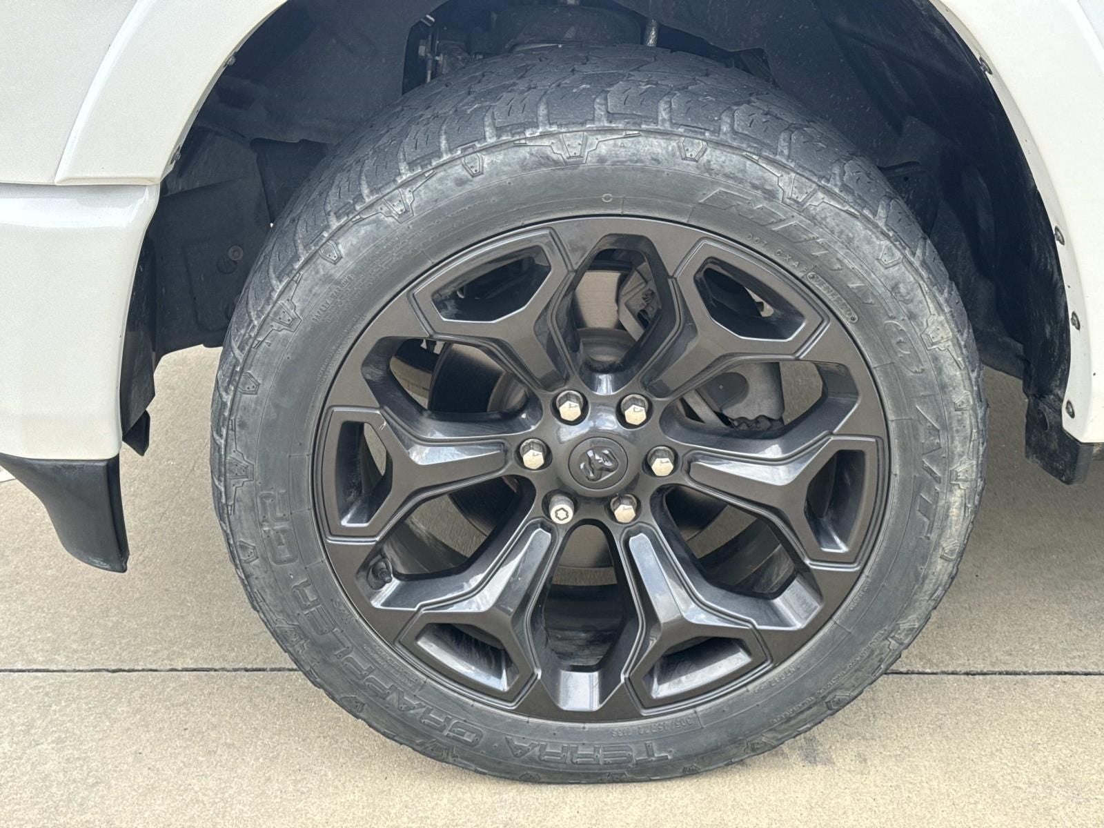 2021 RAM 1500 Limited Crew Cab 4x4 5'7' Box